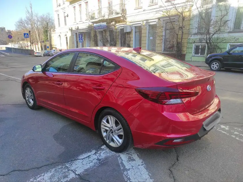 Hyundai Elantra
