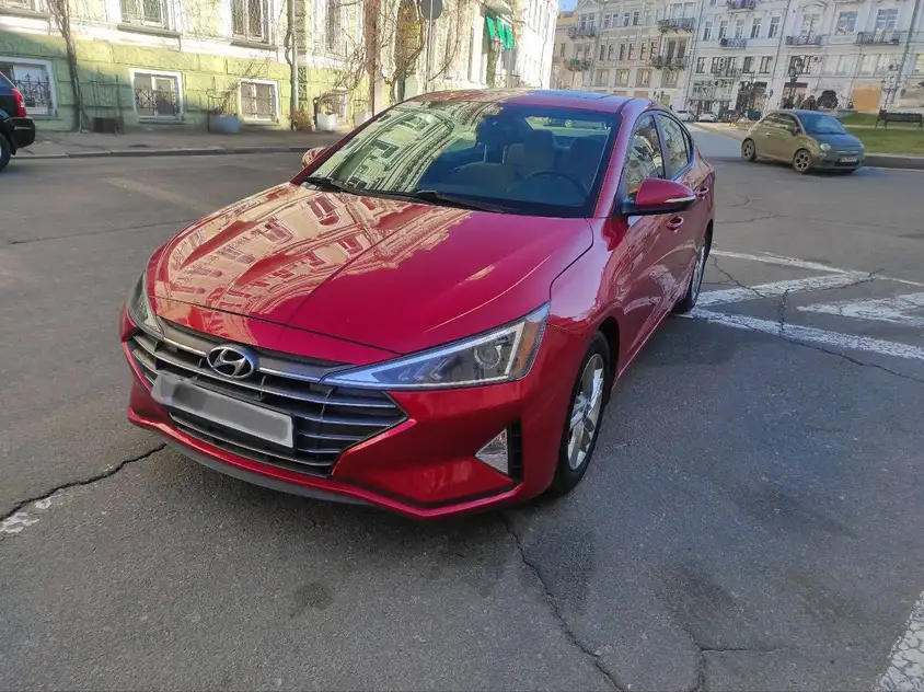 Hyundai Elantra