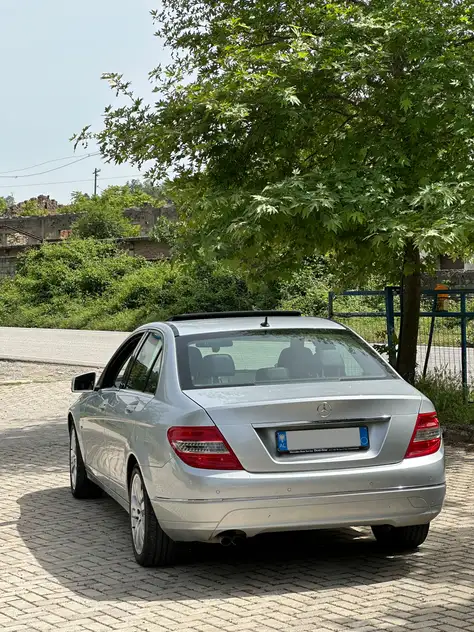 Mercedes C 200
