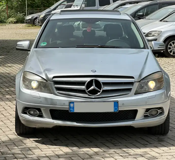 Mercedes C 200