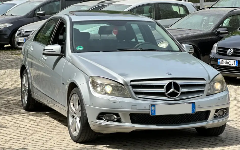 Mercedes C 200