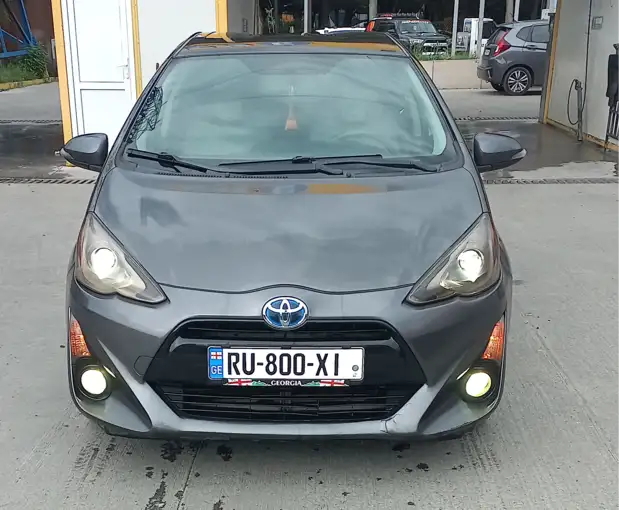Toyota Prius C