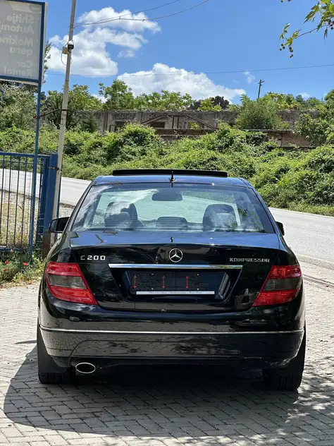 Mercedes C 200