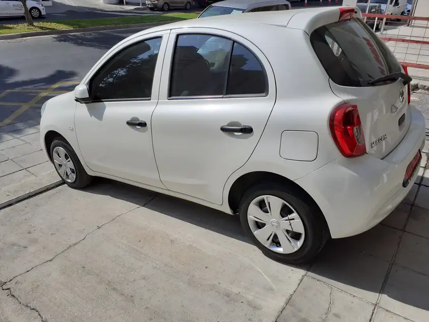 Nissan March