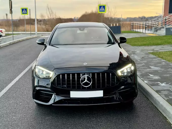 Mercedes E 200