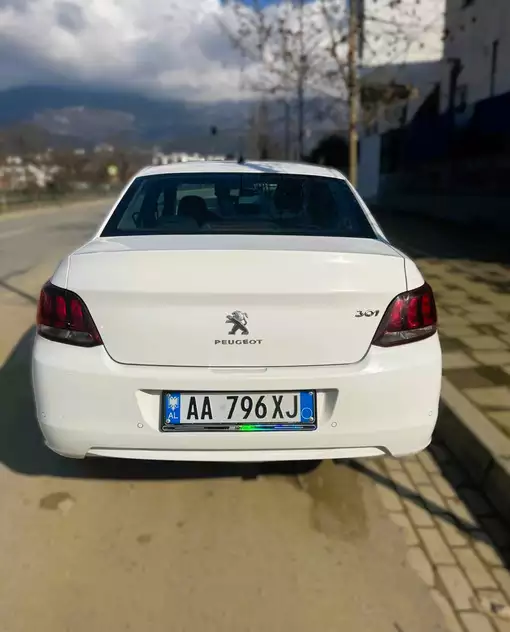 Peugeot 301