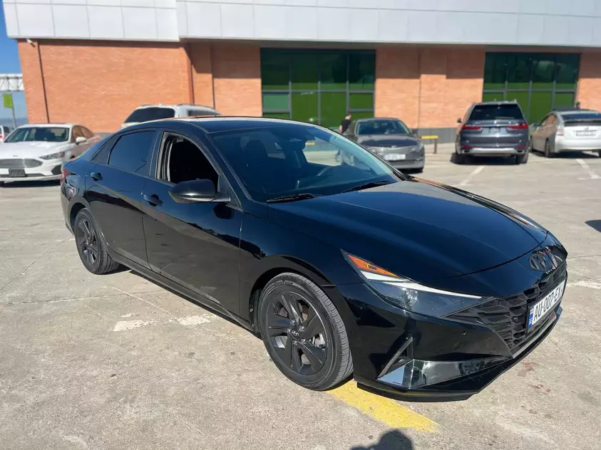 Hyundai Elantra