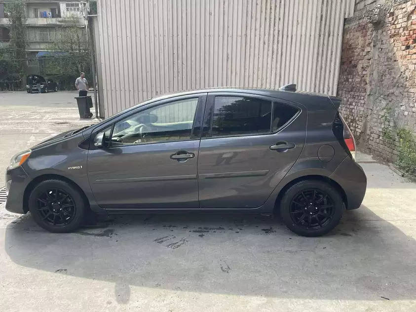 Toyota Prius C