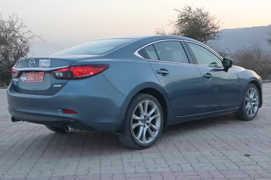 Mazda 6
