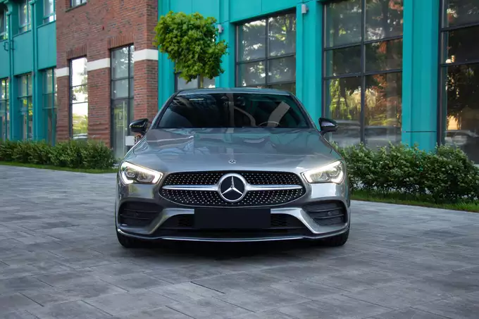 Mercedes CLA 200
