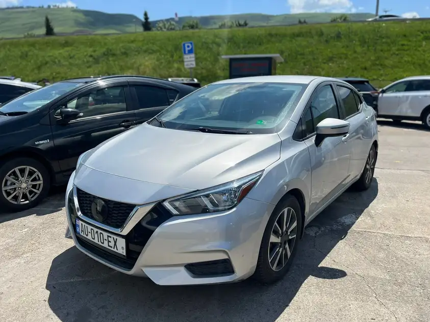 Nissan Versa