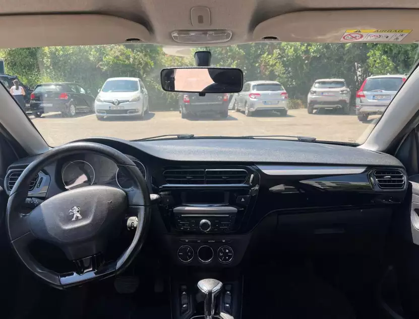 Peugeot 301