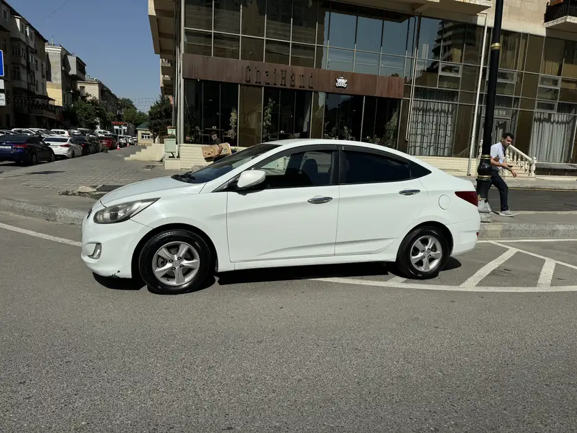 Hyundai Accent