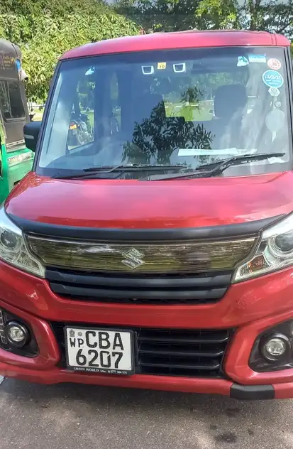 Suzuki Spacia