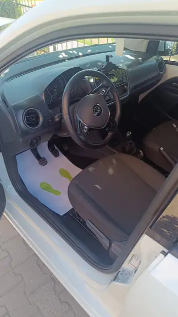 Volkswagen Up