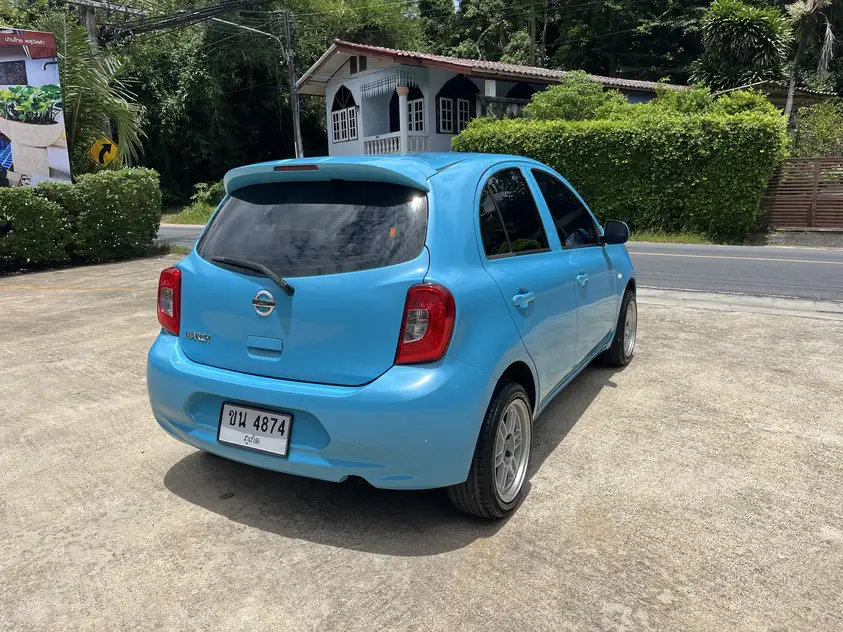 Nissan March