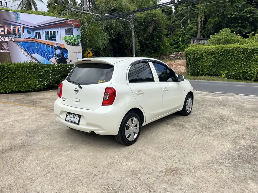 Nissan March