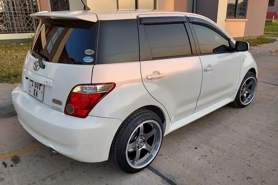 Toyota Ist