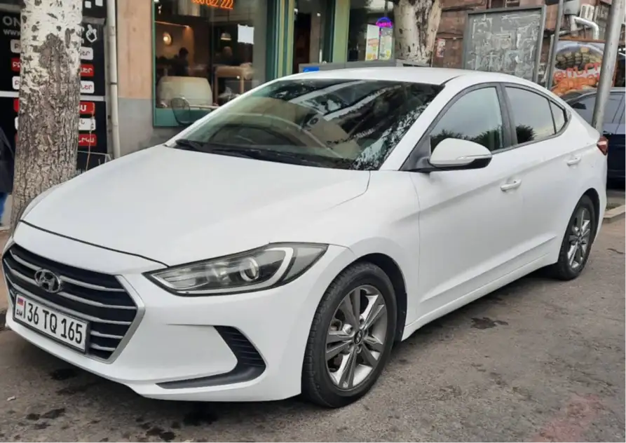 Hyundai Elantra