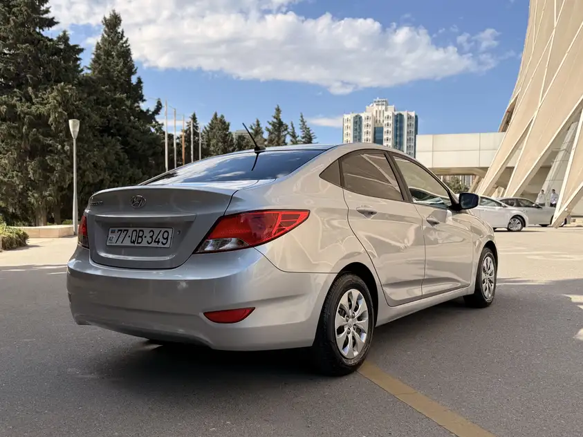 Hyundai Accent