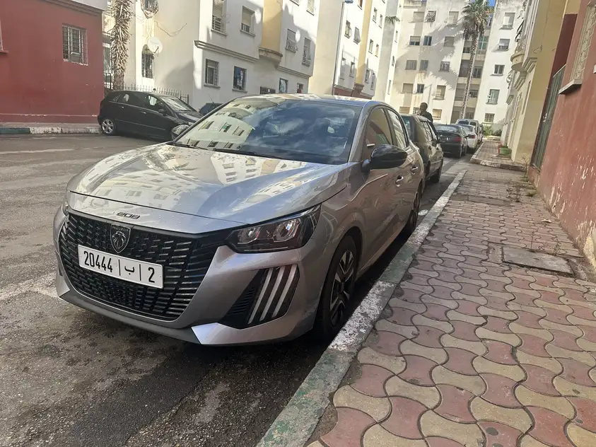 Peugeot 208
