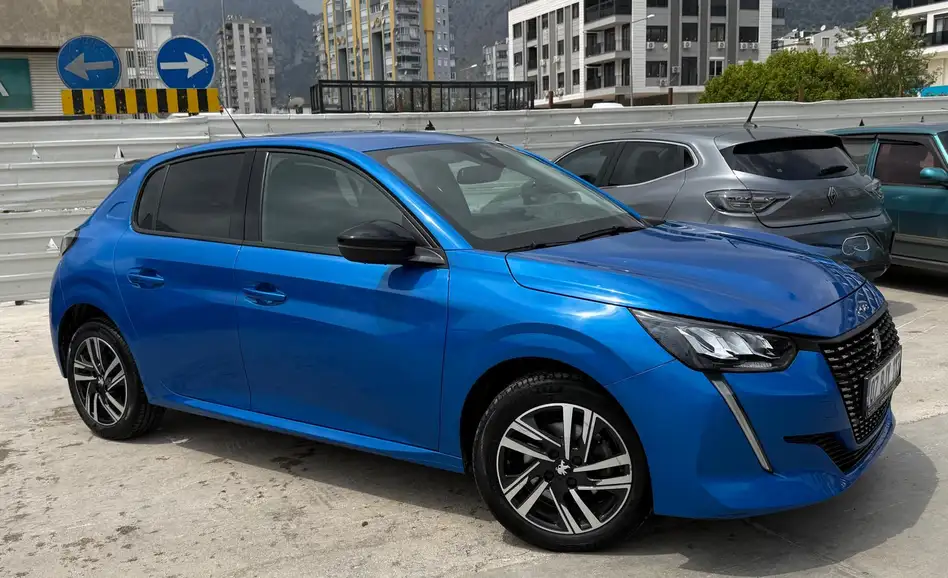 Peugeot 208
