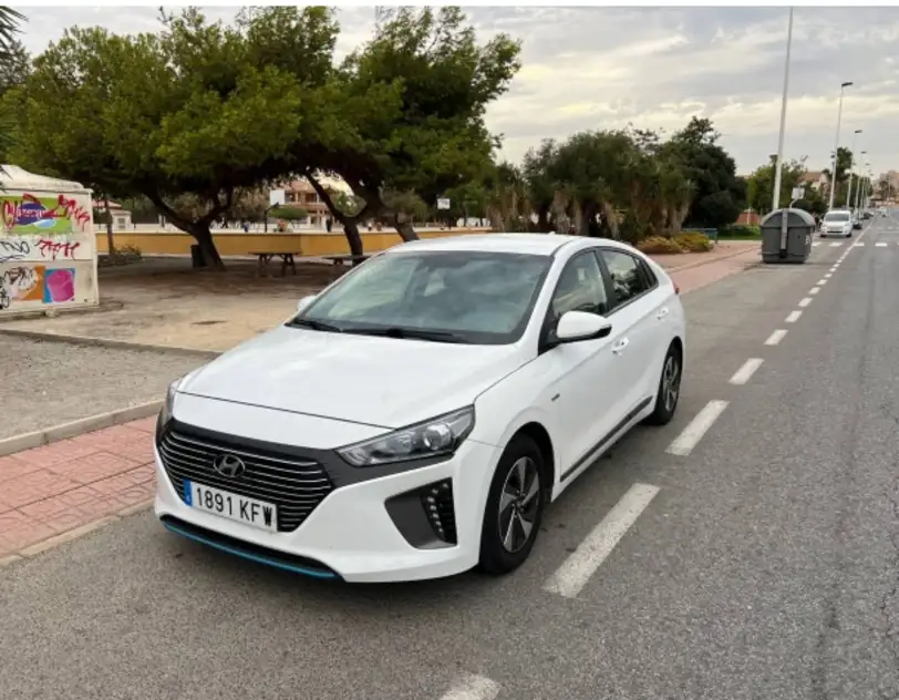 Hyundai Ioniq