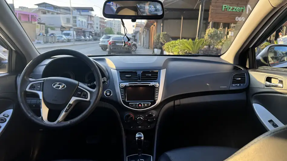 Hyundai Accent