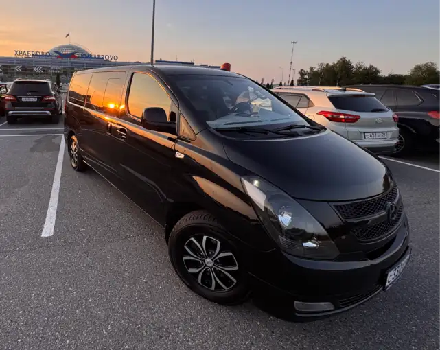 Hyundai Grand Starex