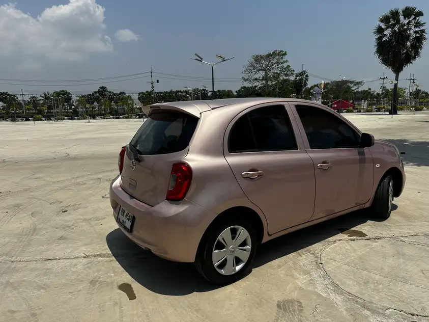 Nissan March