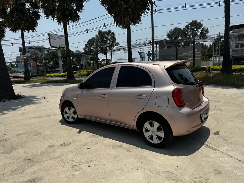 Nissan March