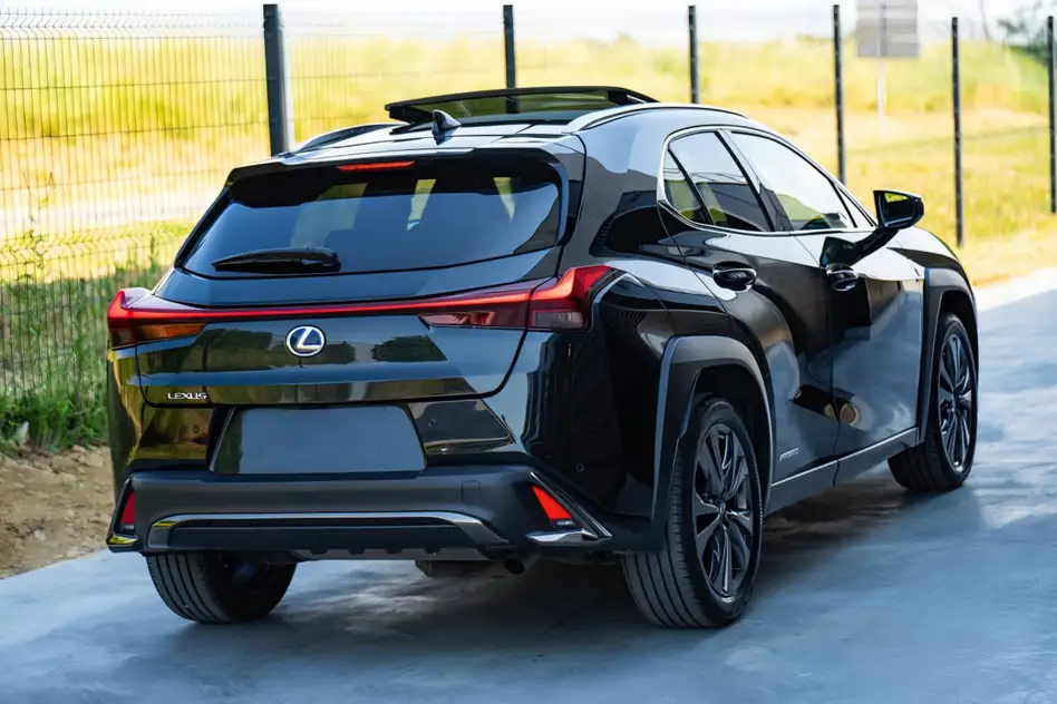 Lexus UX250