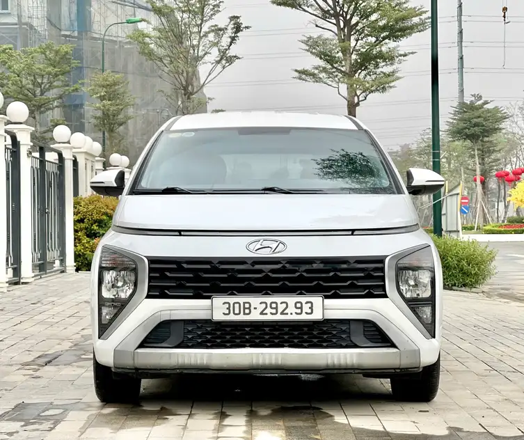 Hyundai Stagazer