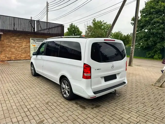 Mercedes V-Class