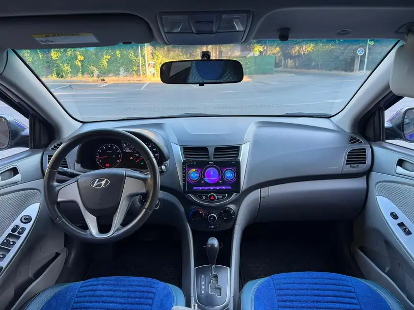 Hyundai Accent