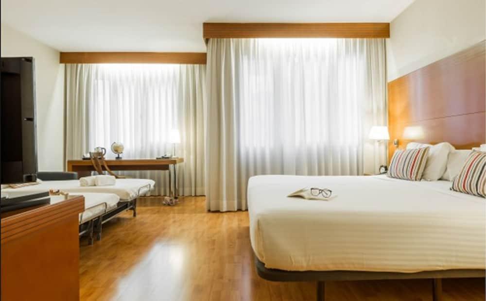 Aparthotel Mariano Cubi Barcelona