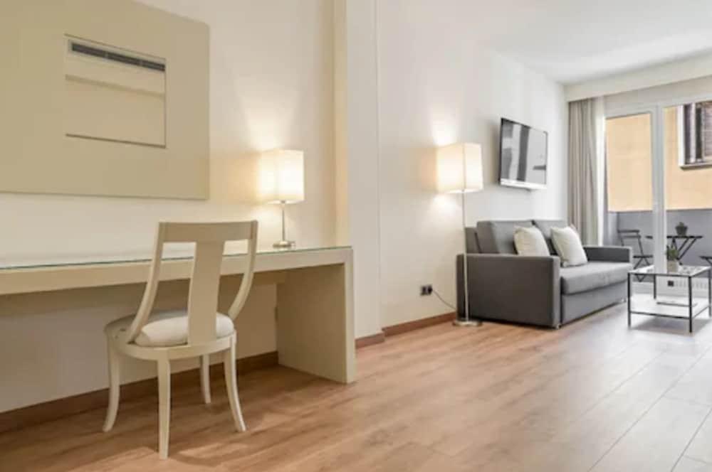 Aparthotel Mariano Cubi Barcelona