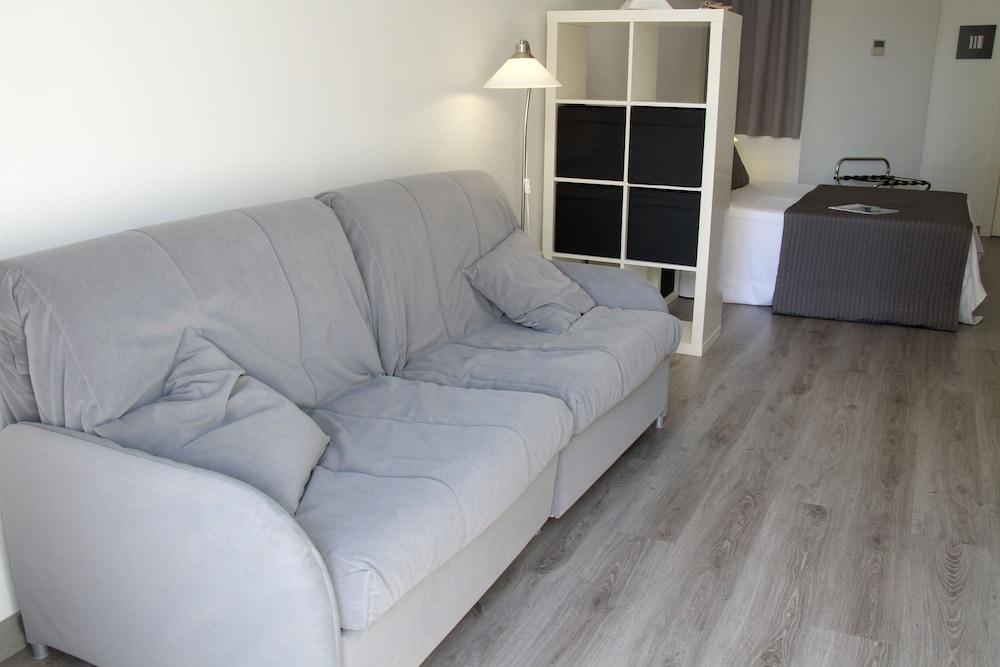 Aparthotel Atenea Calabria