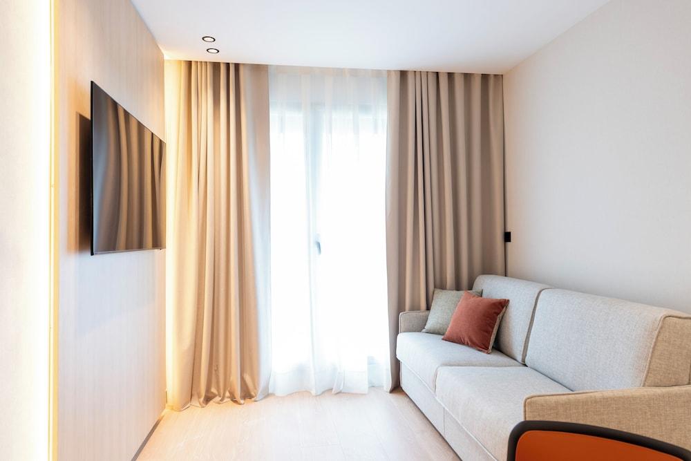Aparthotel Atenea Calabria