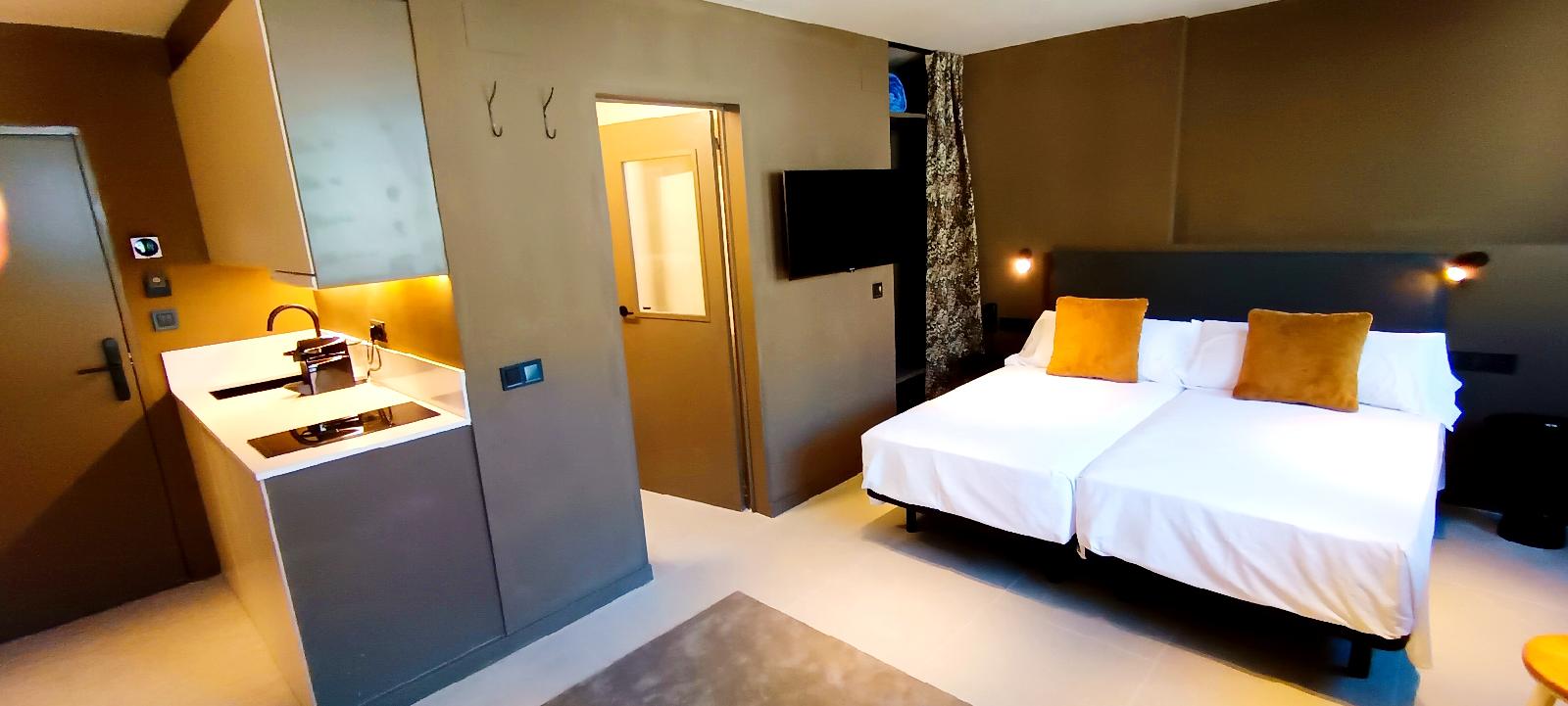 Senator Barcelona Apartments