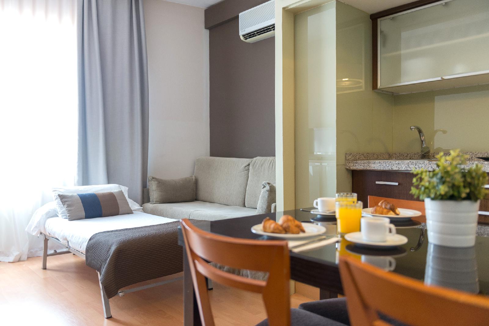 Senator Barcelona Apartments
