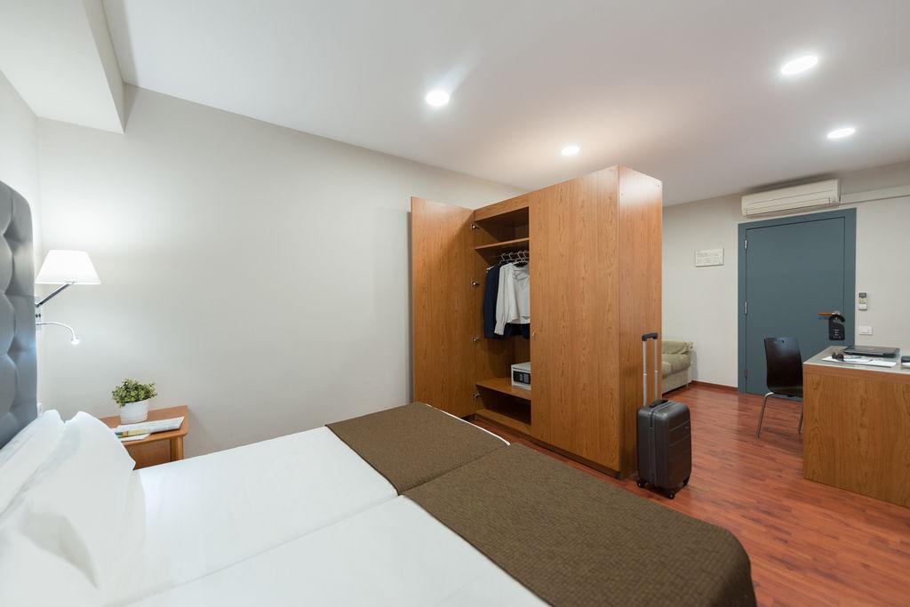 Senator Barcelona Apartments