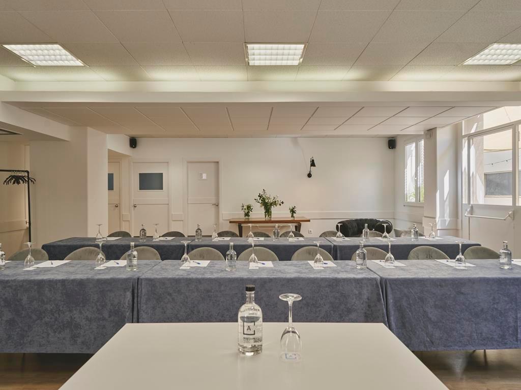 Tres Torres Atiram Hotel