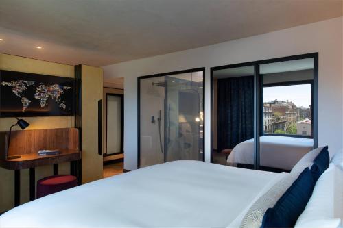 Renaissance Barcelona Hotel