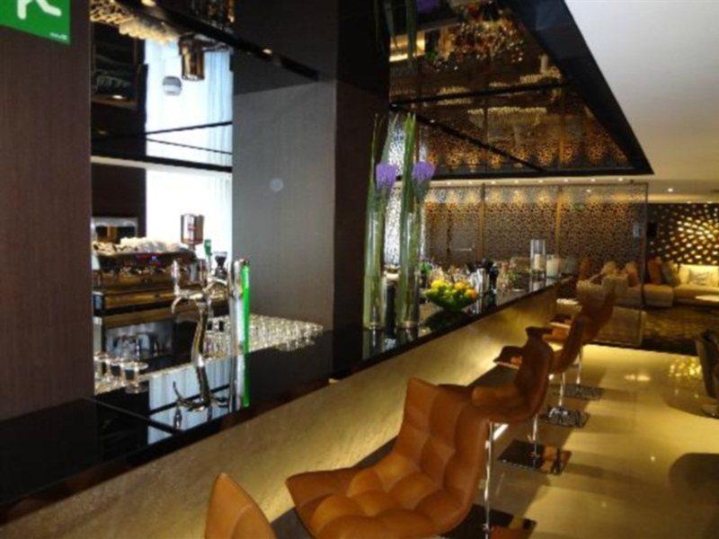 Renaissance Barcelona Hotel