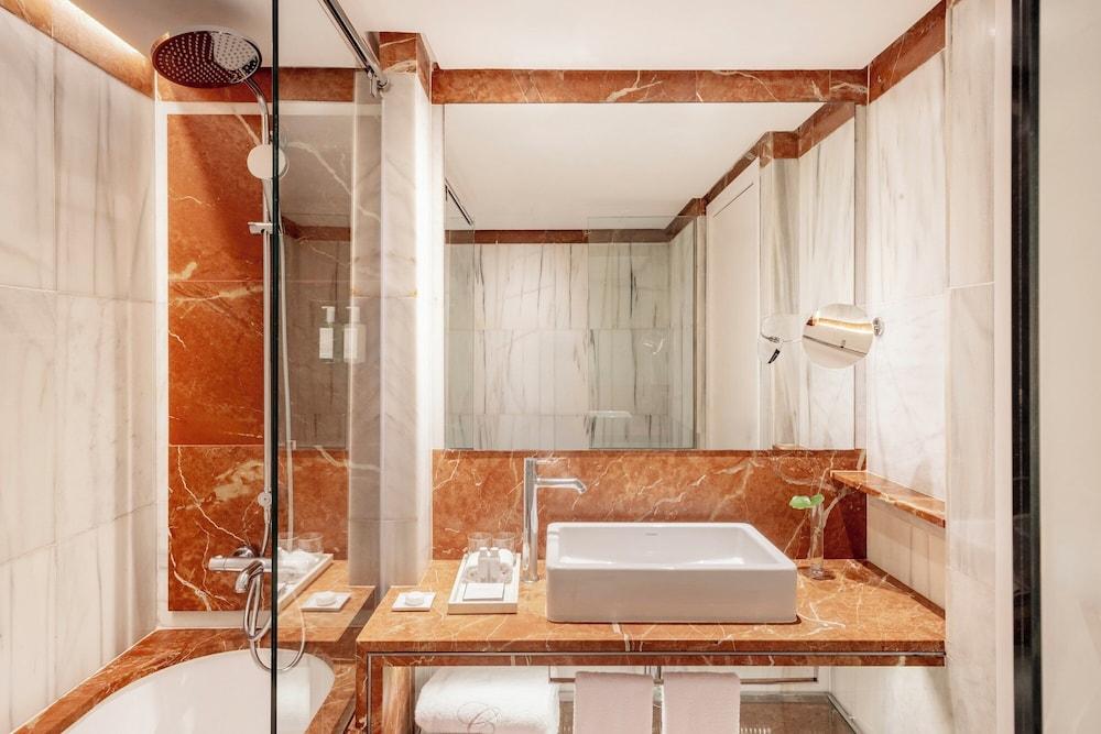 Claris Hotel & Spa Gl