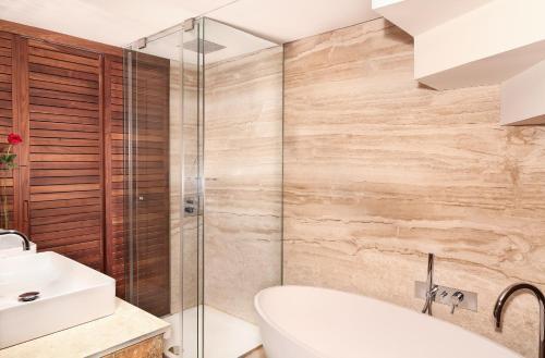 Claris Hotel & Spa Gl