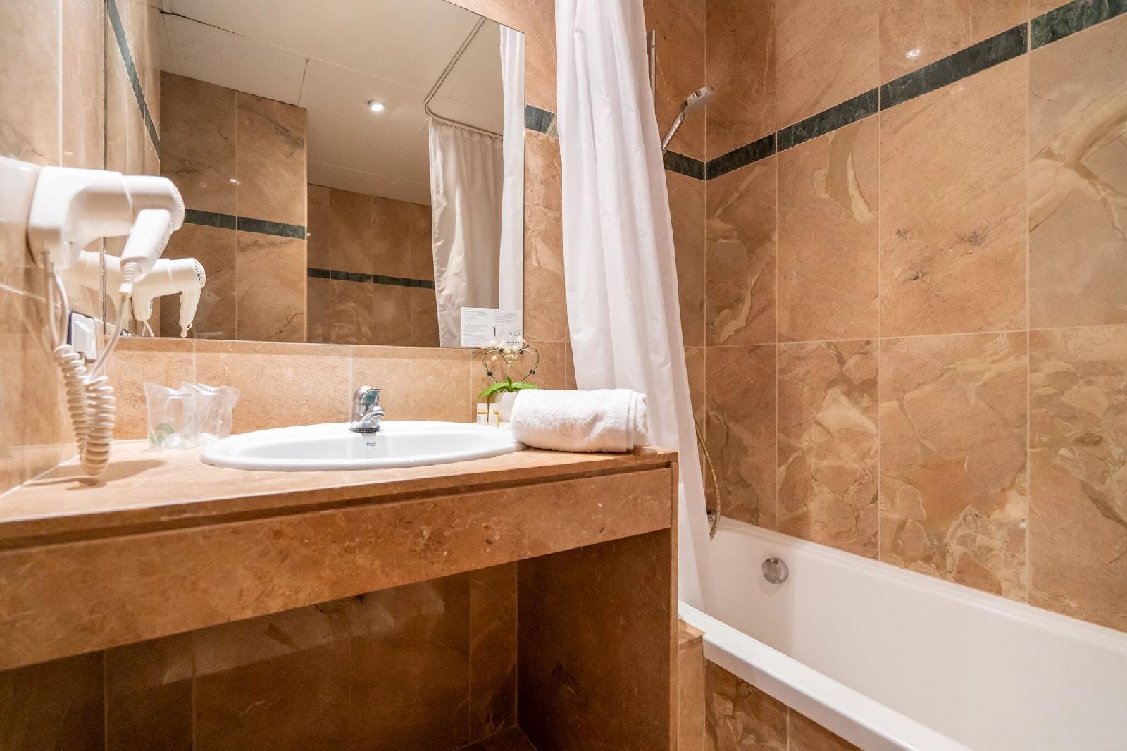 Hotel Glories