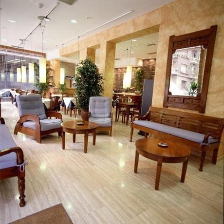 Pol & Grace Hotel