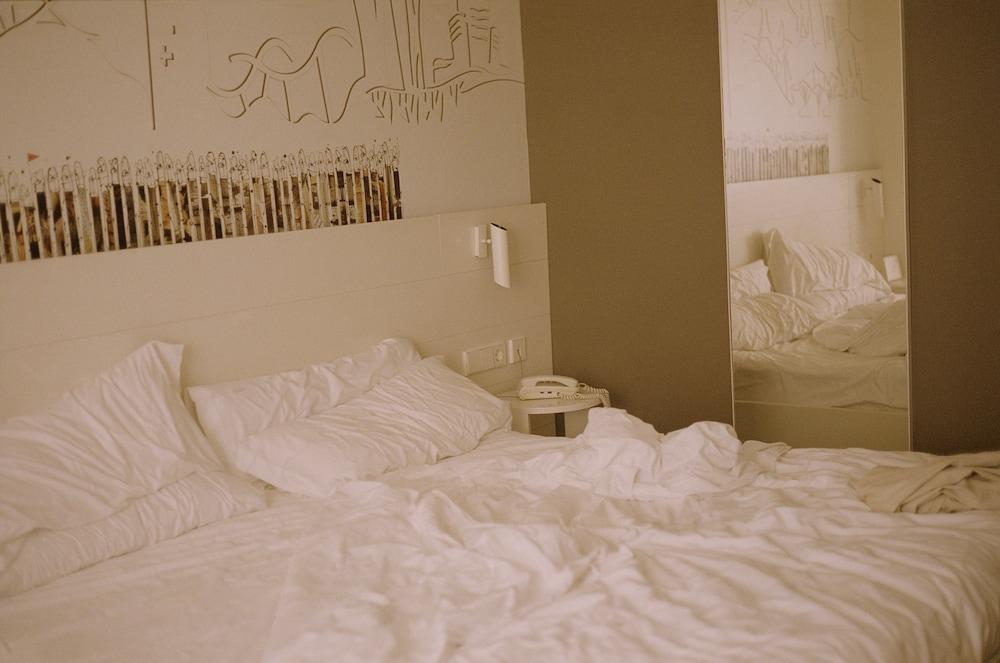 Pol & Grace Hotel